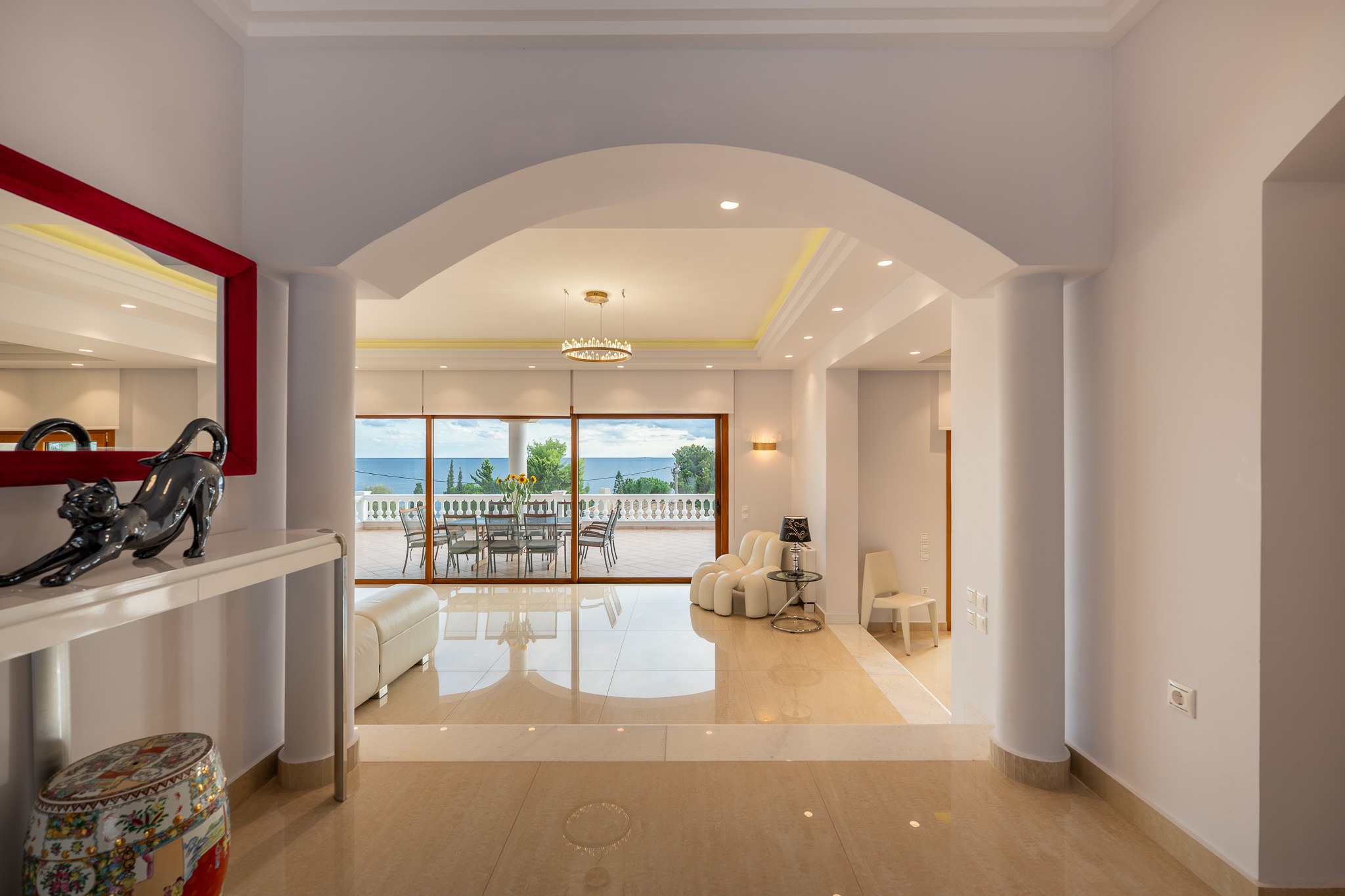 Villa Rafaella, entrance hallway